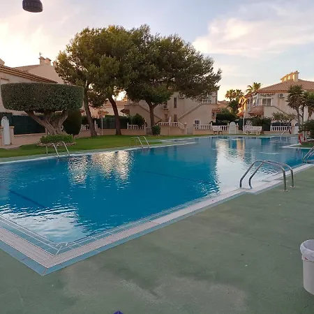 Semesterbostad Itaca Street Bungalow Torrevieja