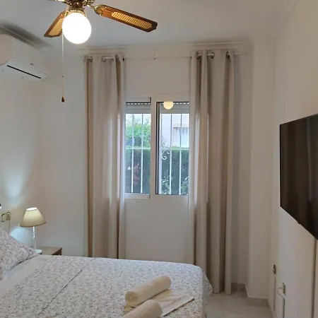 Itaca Street Bungalow Semesterbostad Torrevieja
