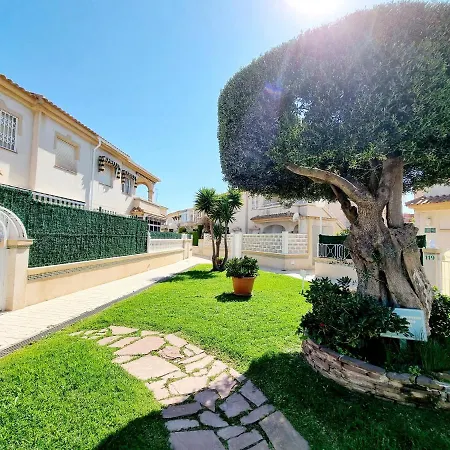 Itaca Street Bungalow *